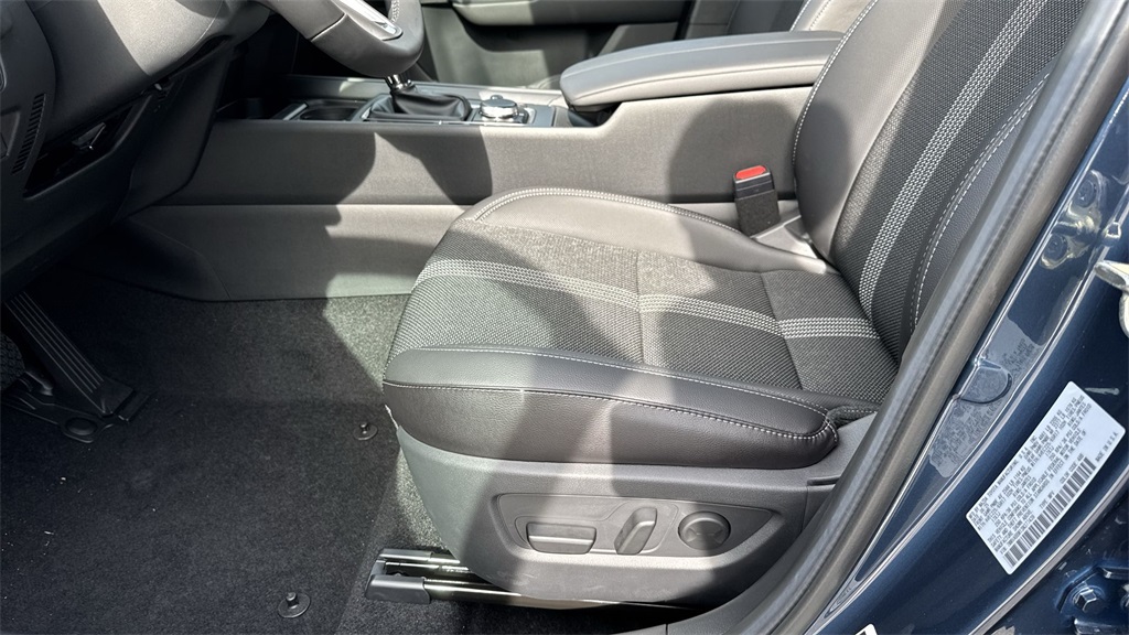 2025 Mazda CX-50 2.5 S Preferred photo 31