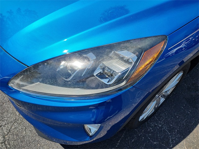 2021 Ford Escape Titanium Hybrid photo 6