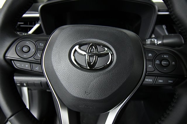 2025 Toyota Corolla Hybrid SE photo 2