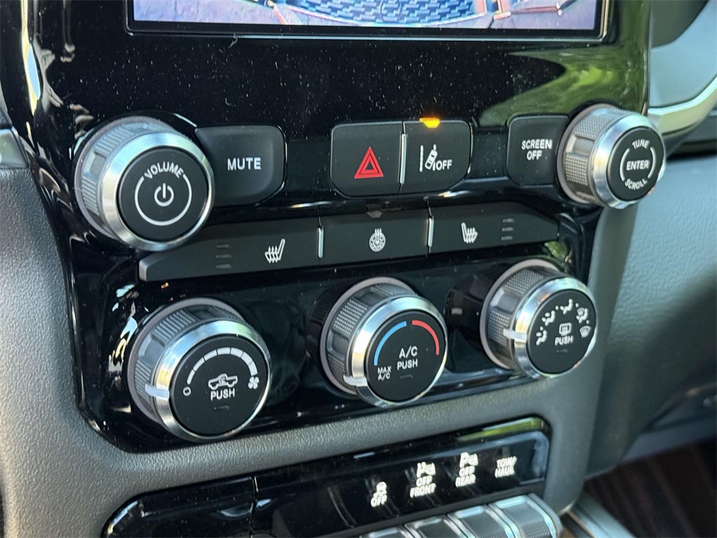 2025 Ram 1500 Big Horn Lone Star photo 5