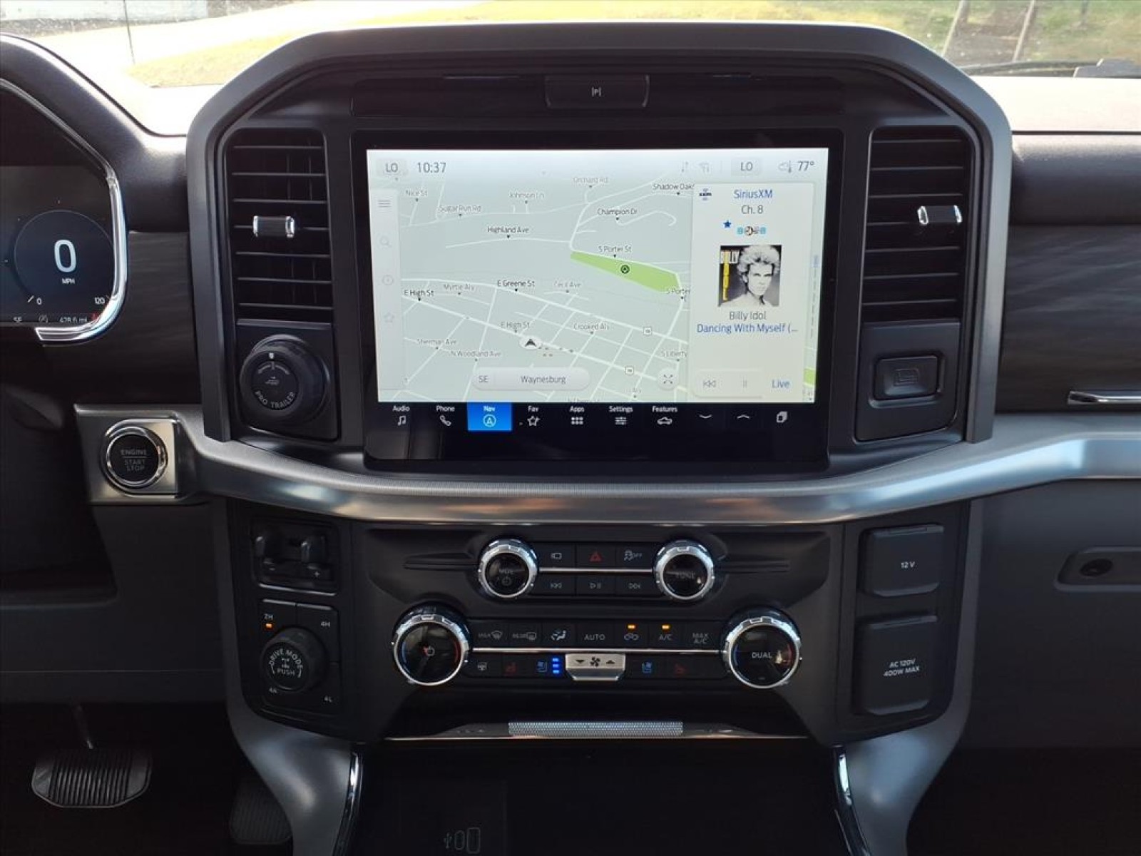 2025 Ford F-150 Lariat photo 9