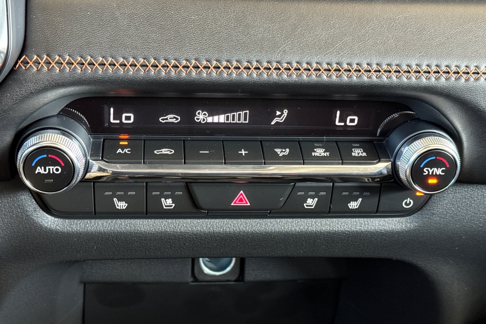 2025 Mazda CX-50 Premium Plus photo 18