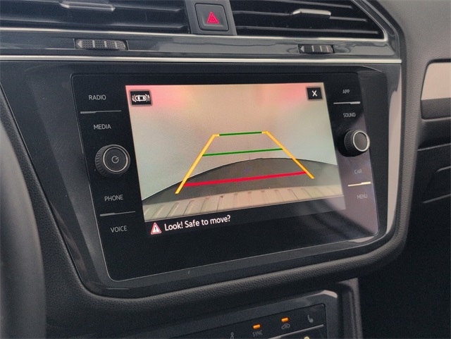 2022 Volkswagen Tiguan SE photo 20