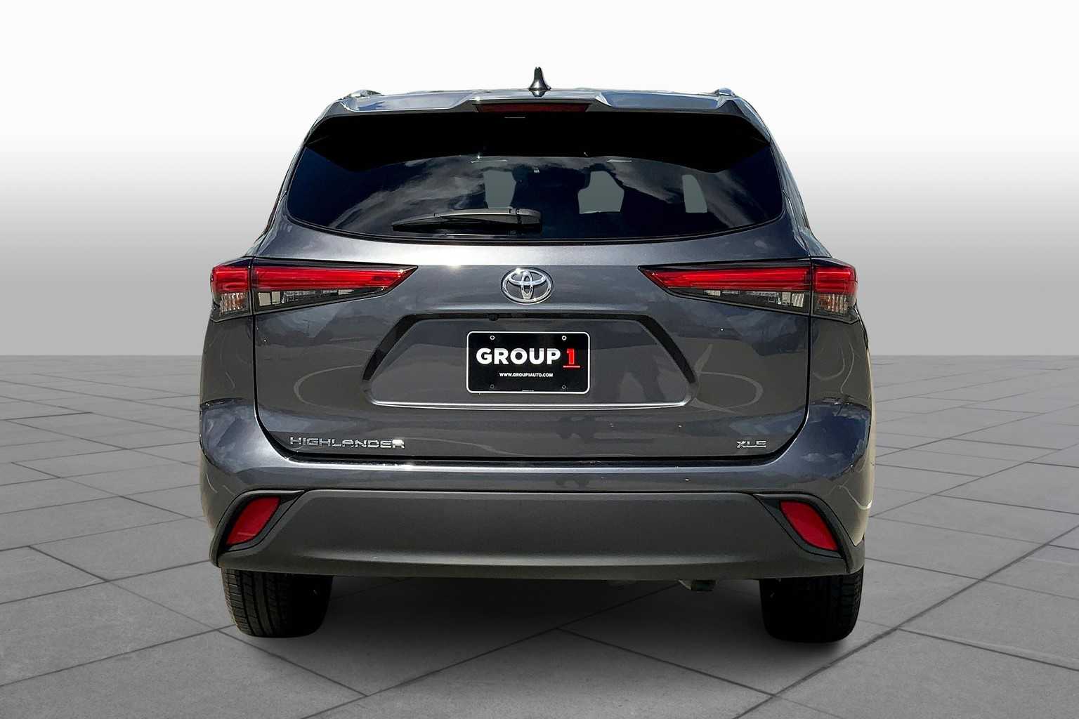 2020 Toyota Highlander XLE photo 4