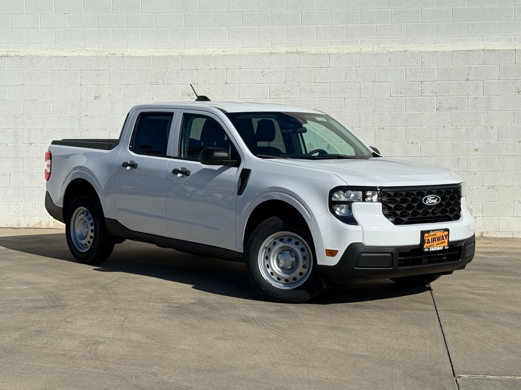 2025 Ford Maverick XL's photo