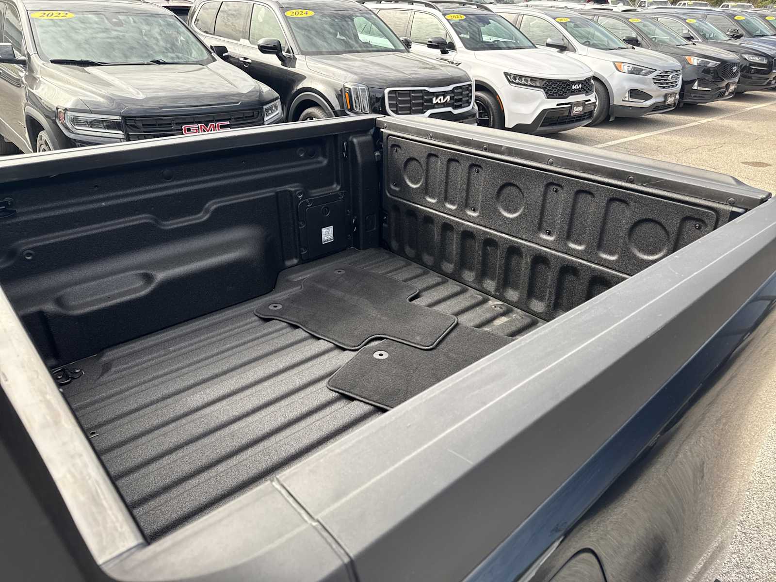 2023 Ford Maverick Lariat photo 13