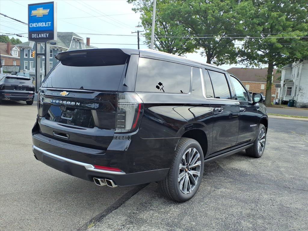 2026 Chevrolet Suburban High Country photo 3