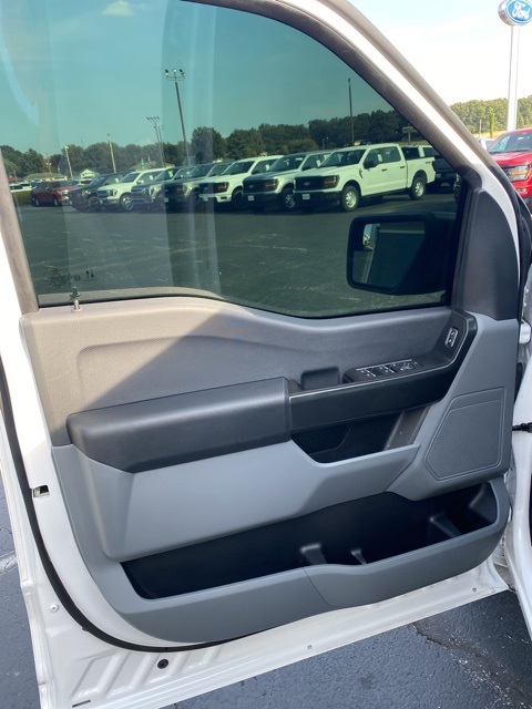 2022 Ford F-150 XL photo 14