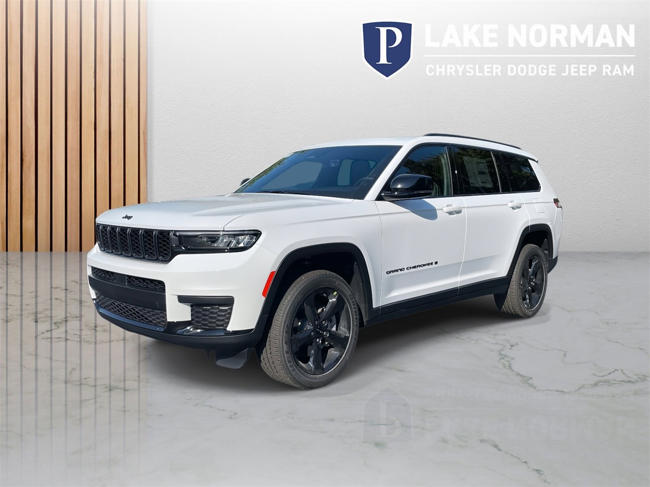 2025 Jeep Grand Cherokee Altitude X photo 4