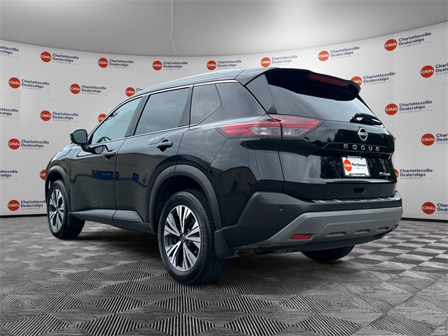2023 Nissan Rogue SV photo 3
