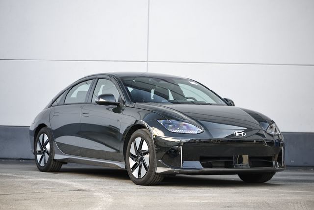 2024 Hyundai IONIQ 6 SE