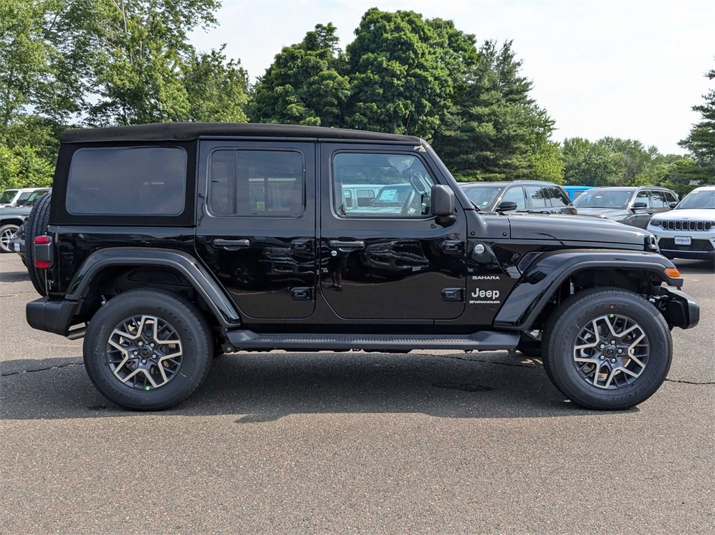 2024 Jeep Wrangler Sahara photo 2