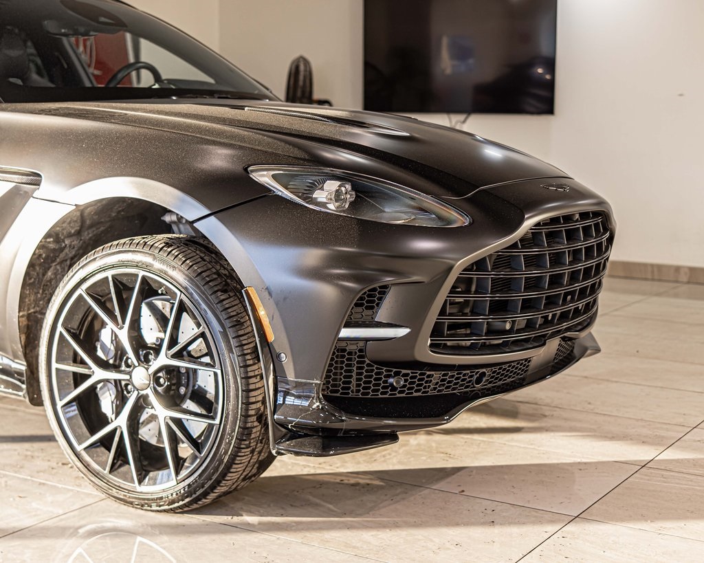 2025 ASTON MARTIN DBX - Image 3