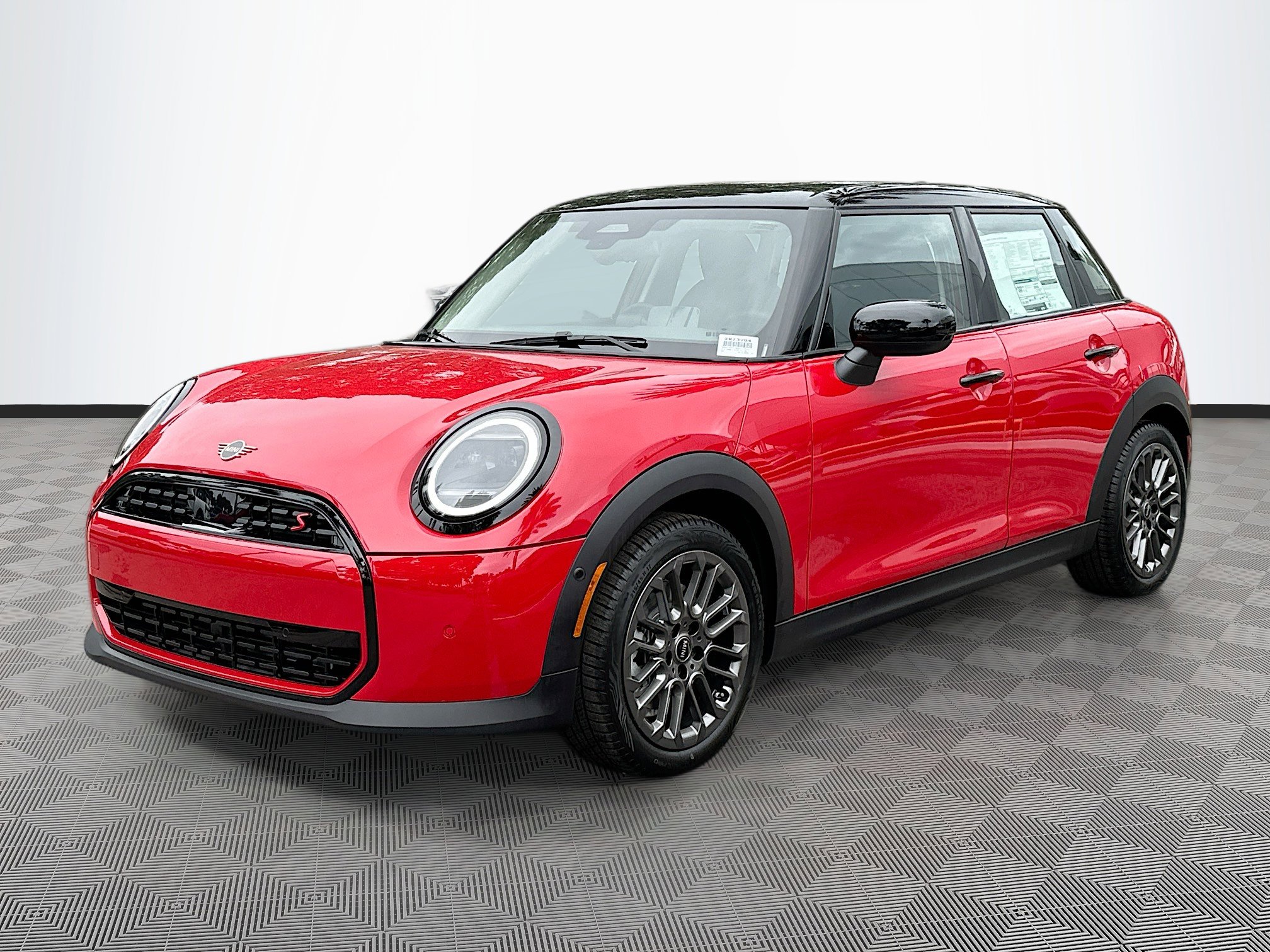 2025 Mini Cooper Hardtop 4 Door Signature photo 3