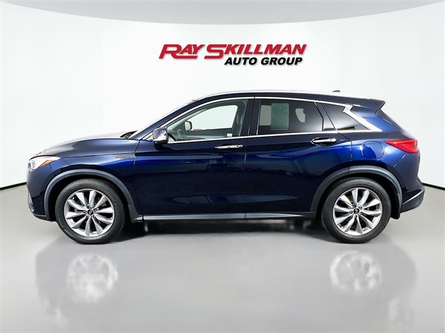 2021 Infiniti QX50 Luxe AWD photo 3