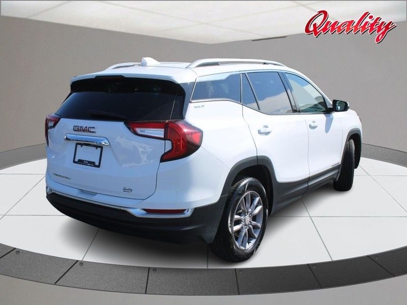 2023 Gmc Terrain SLT photo 3