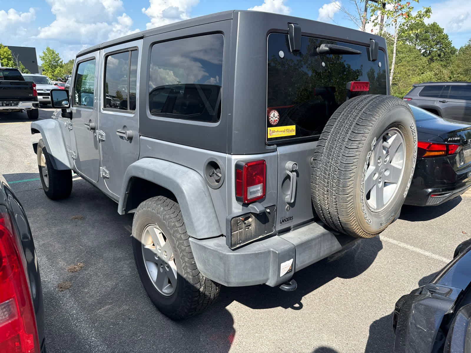 2017 Jeep Wrangler Unlimited Sport photo 4