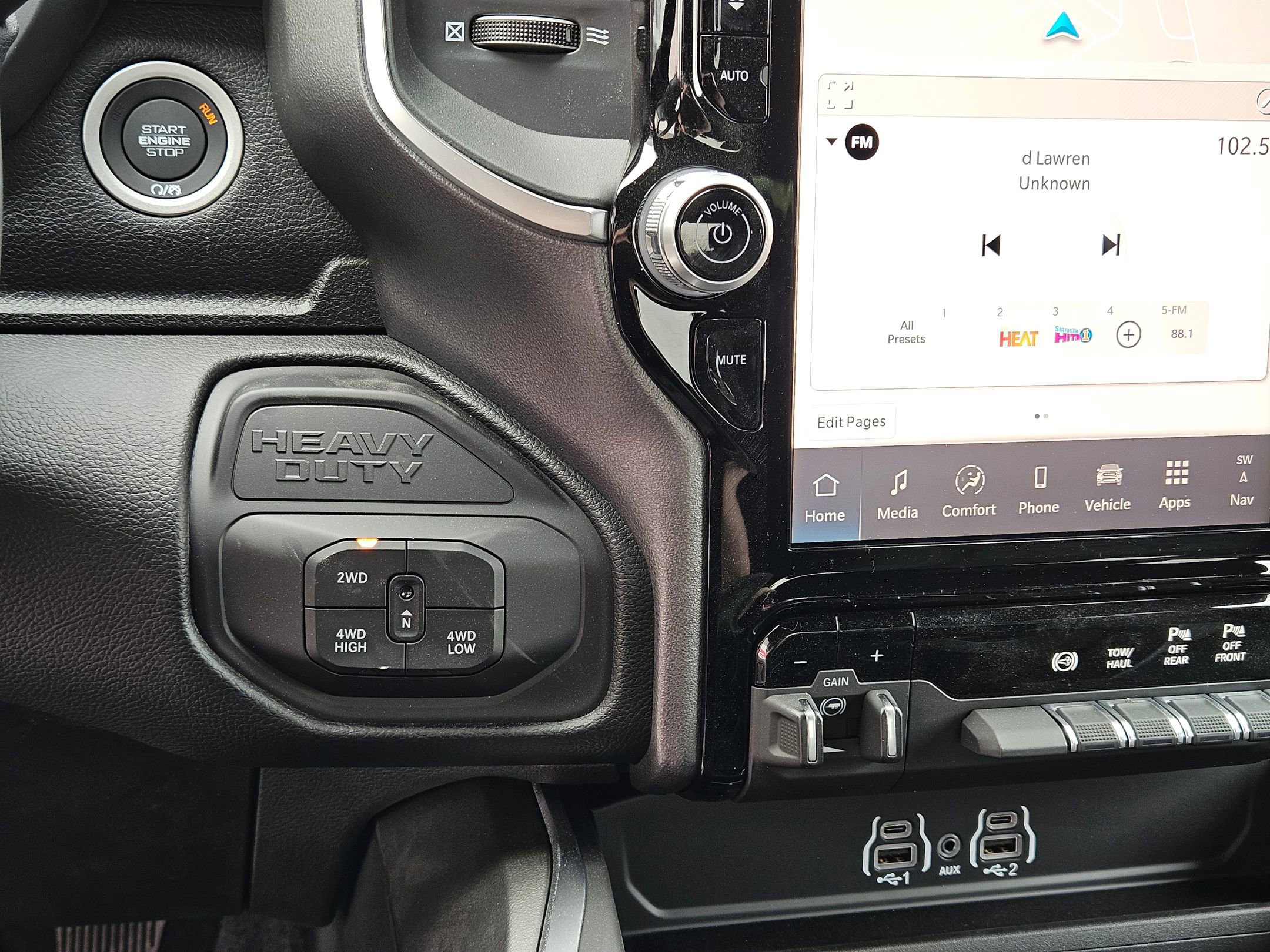 2025 Ram 2500 Big Horn photo 17