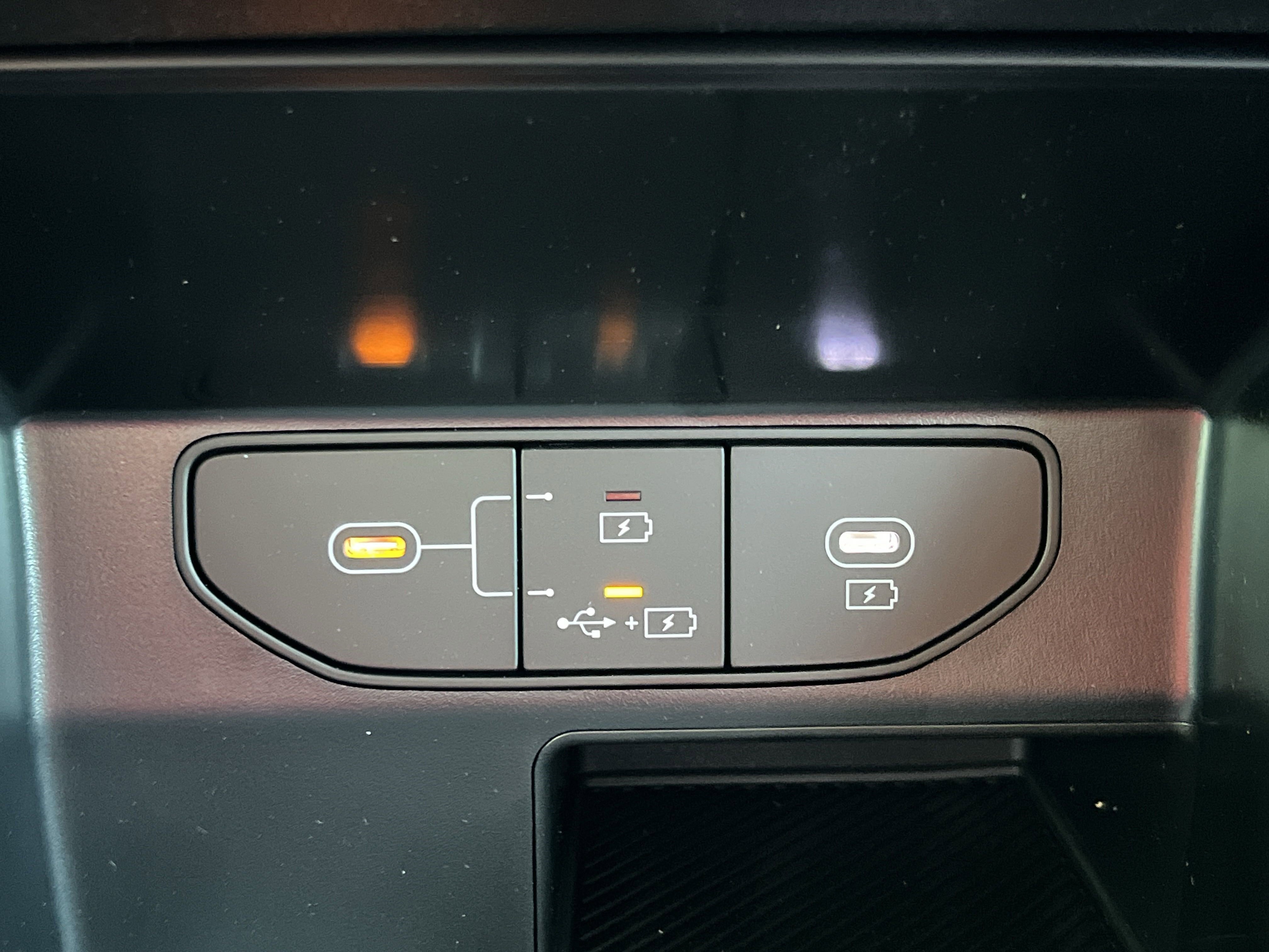2025 Kia Sorento LX photo 6