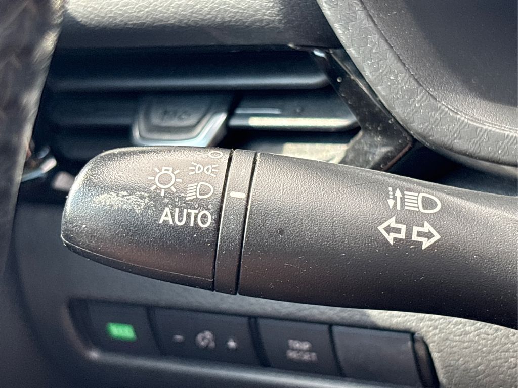 2022 Nissan Sentra SV photo 24