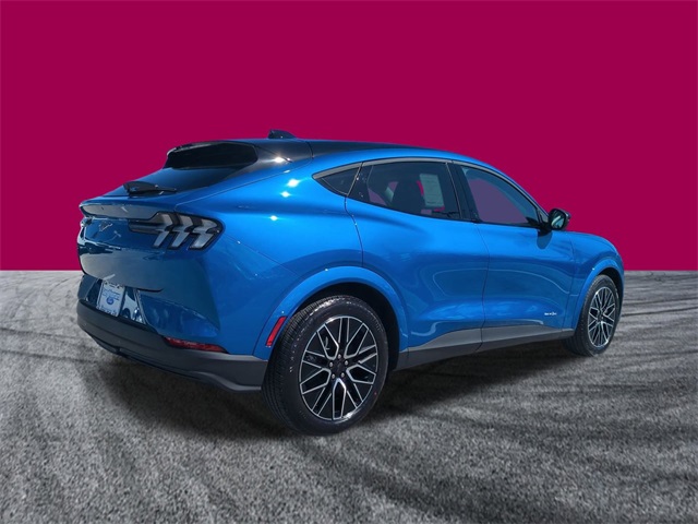 2025 Ford Mustang Mach-E Premium photo 4