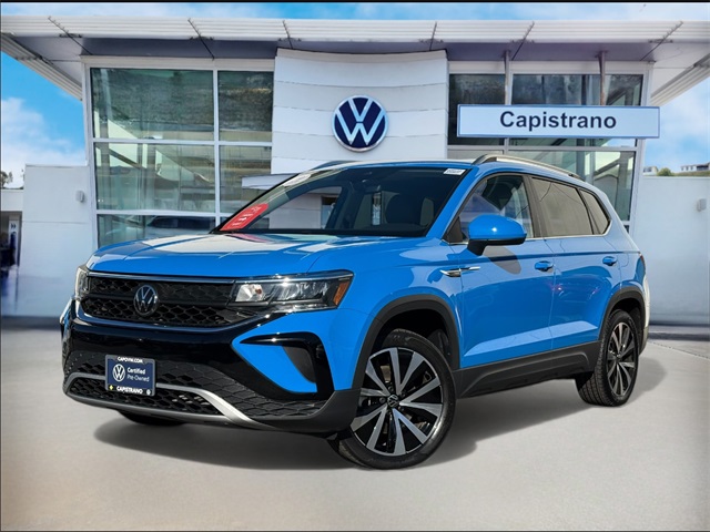 2023 Volkswagen Taos SE's photo