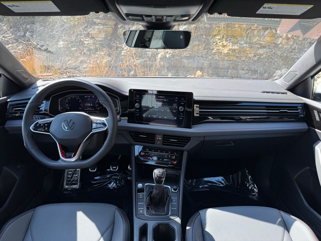 2025 Volkswagen Jetta GLI 2.0T Autobahn photo 13