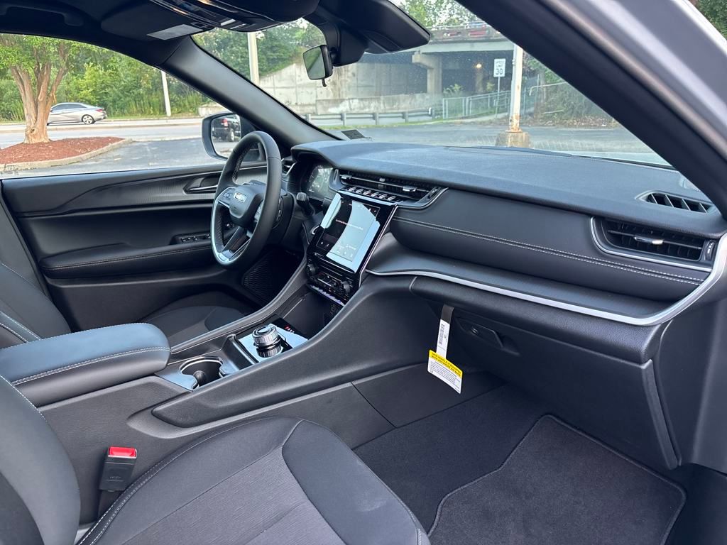 2024 Jeep Cherokee Limited 4xe photo 19