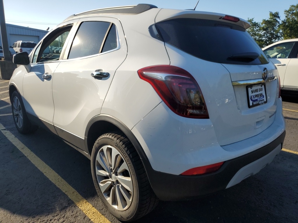 2020 Buick Encore Preferred photo 2