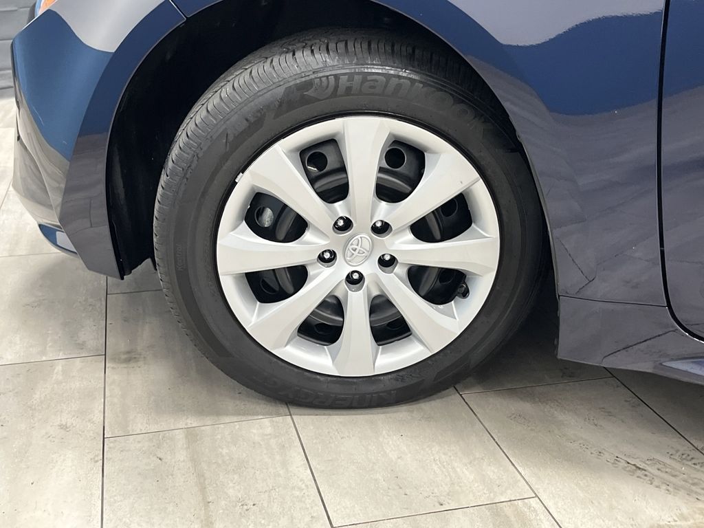 2024 Toyota Corolla LE photo 27
