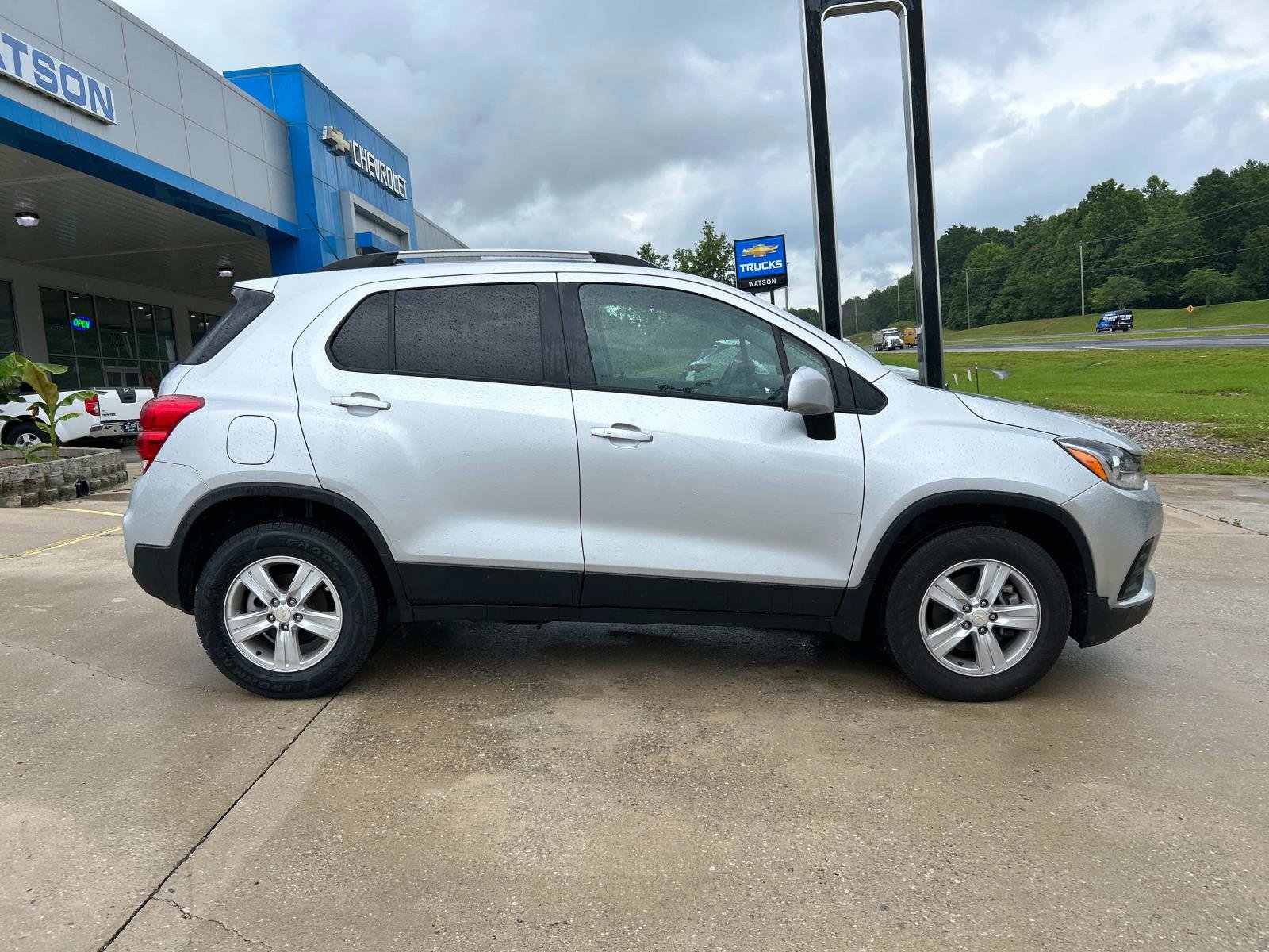 2022 Chevrolet Trax LT photo 3