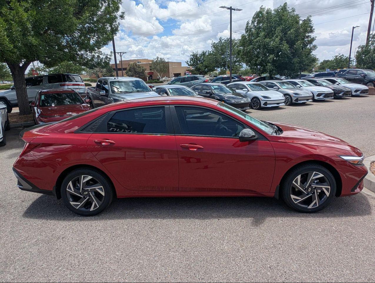 2025 Hyundai Elantra Hybrid SEL Sport photo 7