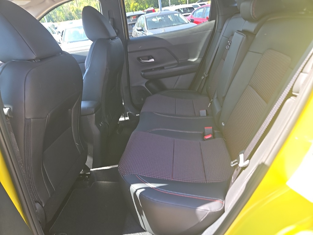 2026 Nissan Kicks SR photo 29