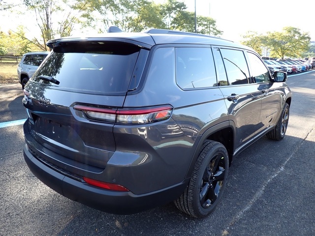 2025 Jeep Grand Cherokee Altitude X photo 4