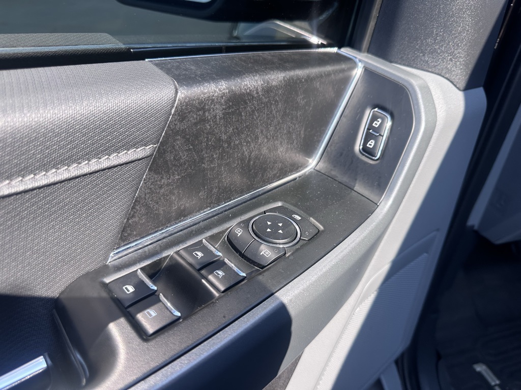 2023 Ford F-150 XLT photo 4