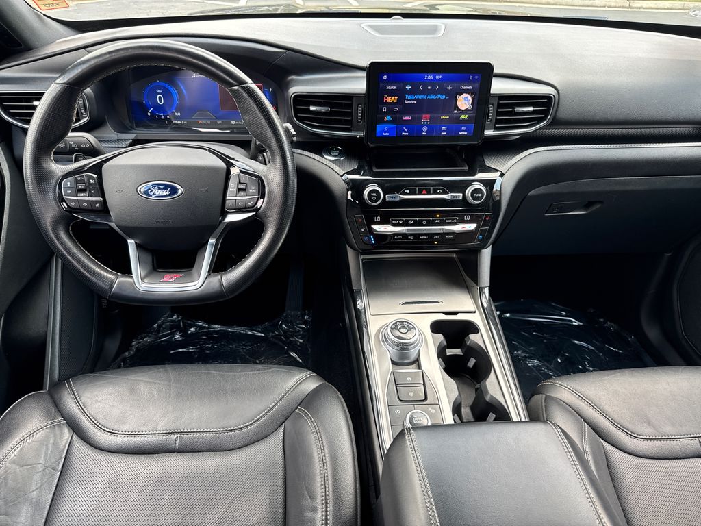 2021 Ford Explorer ST photo 22