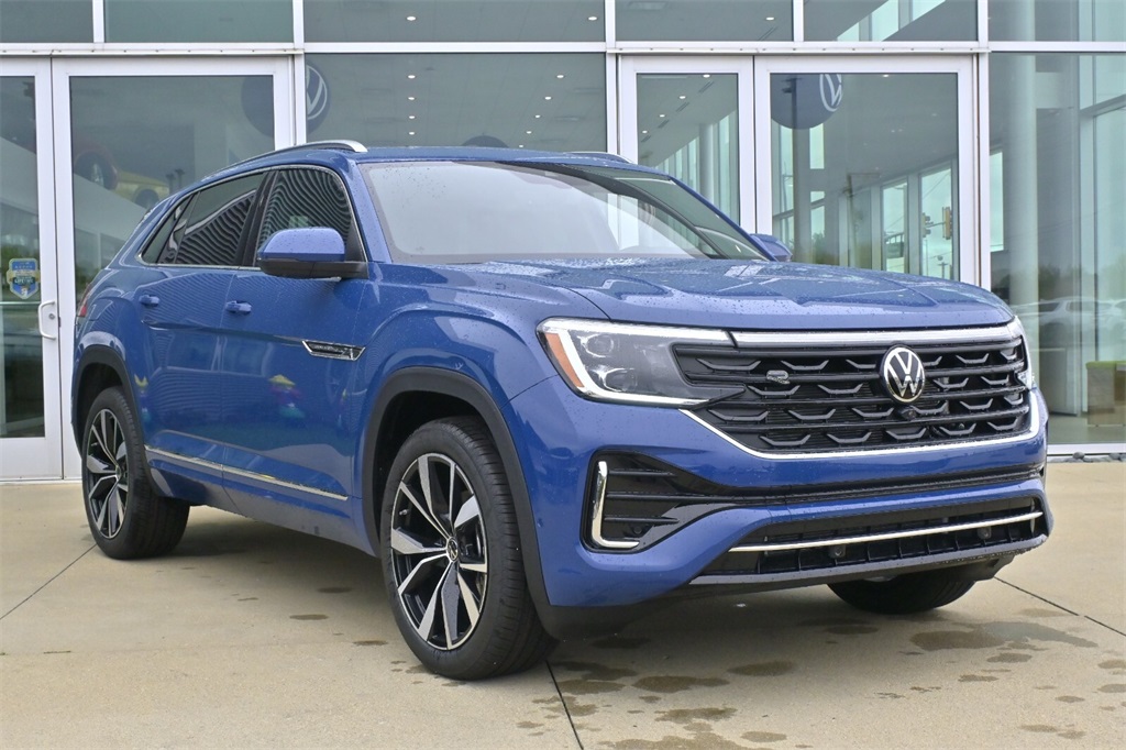 2026 Volkswagen Atlas Cross Sport SEL Premium R-LINE's photo