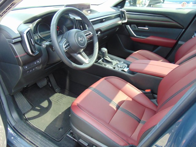 2025 Mazda CX-50 Premium Plus photo 4