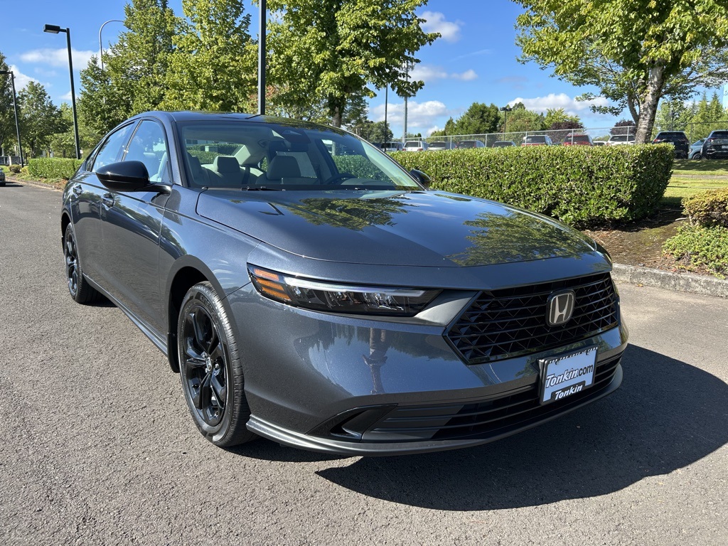 2025 Honda Accord SE photo 2