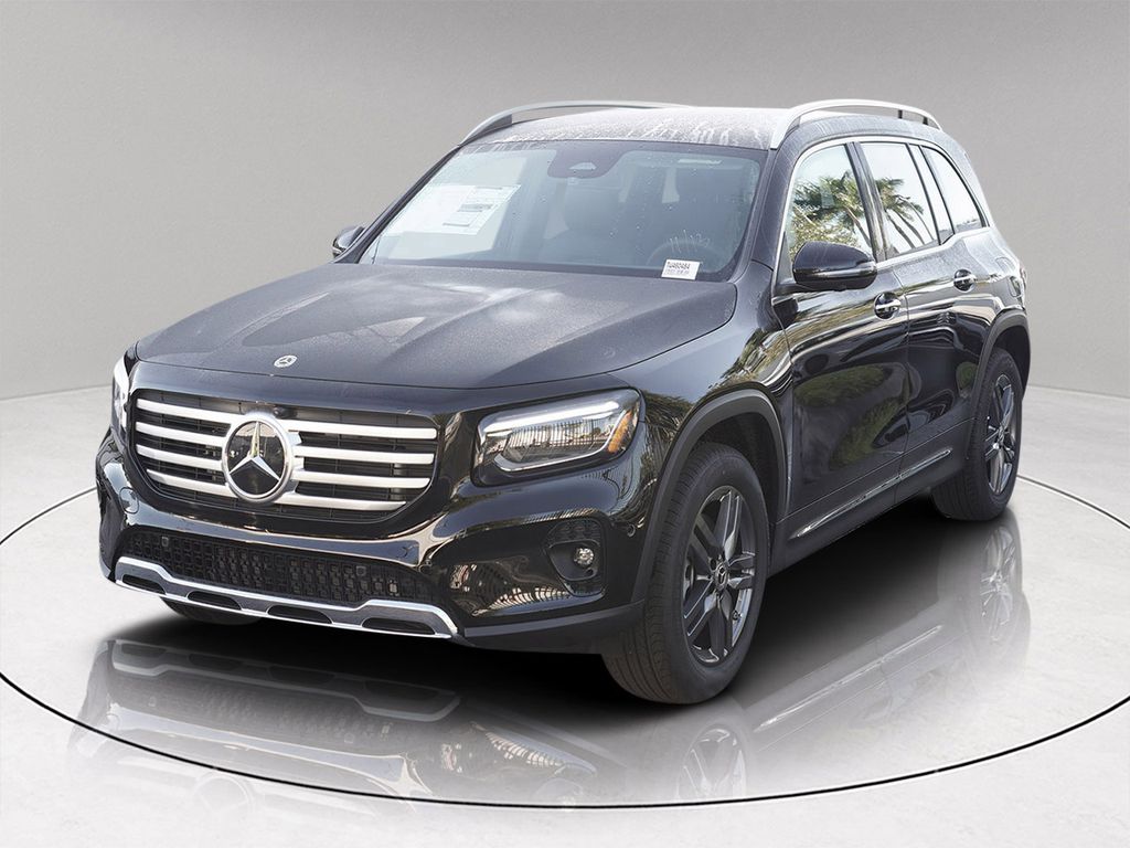 2026 Mercedes Benz GLB 250 4MATIC photo 3