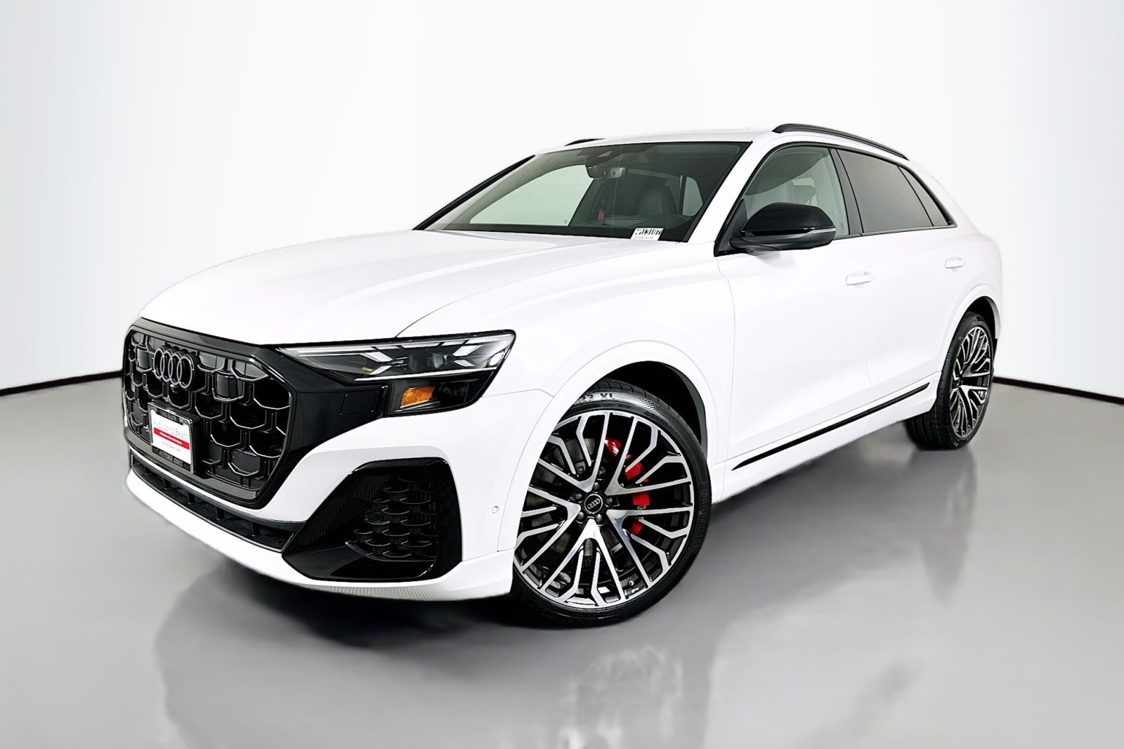 2026 Audi SQ8 Prestige's photo