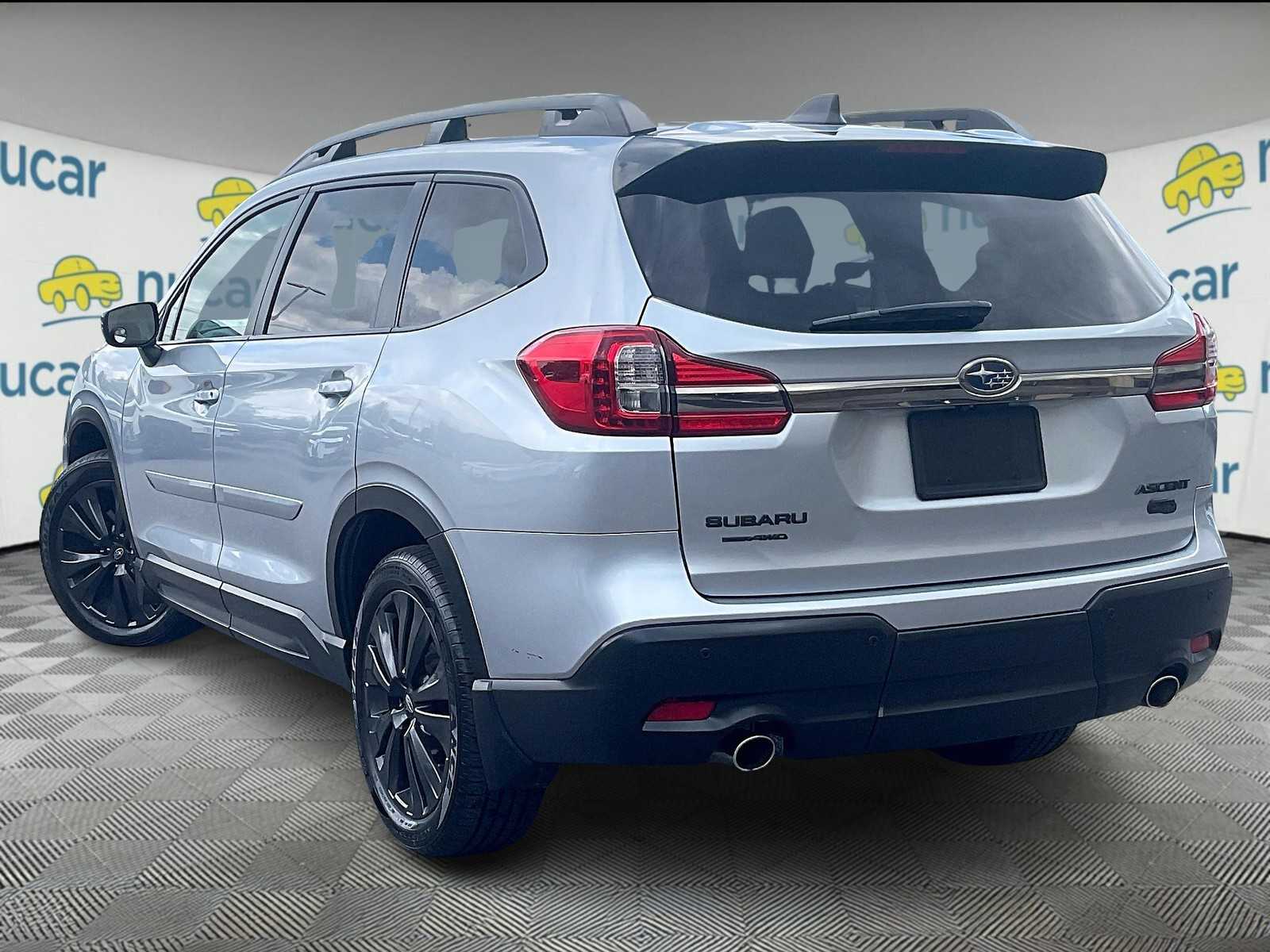 2022 Subaru Ascent Onyx Edition photo 3