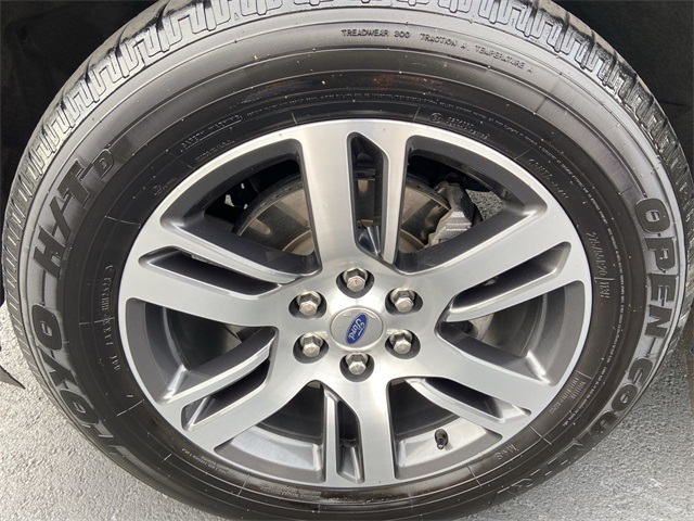 2023 Ford Expedition Limited photo 2