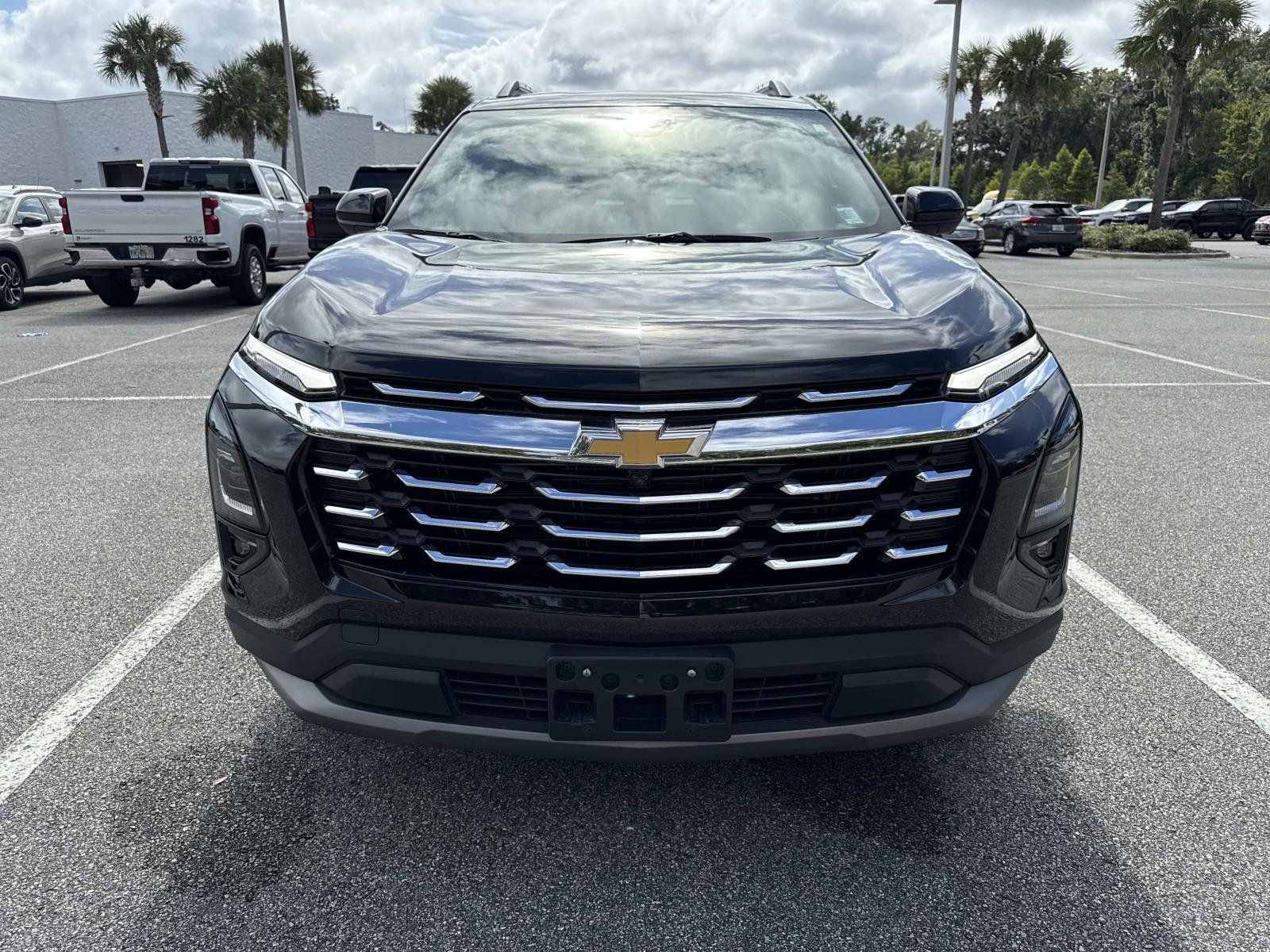 2025 Chevrolet Equinox LT photo 7