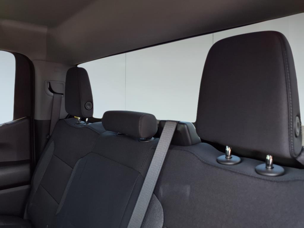 2026 Chevrolet Silverado 1500 Custom photo 11