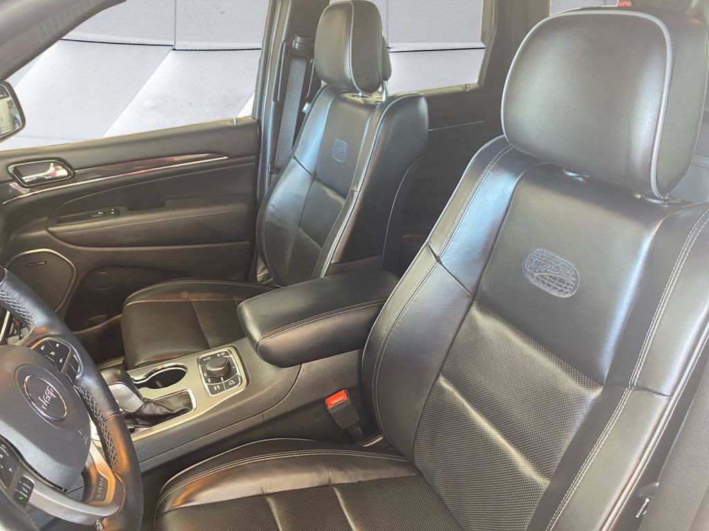 2020 Jeep Grand Cherokee Overland photo 7
