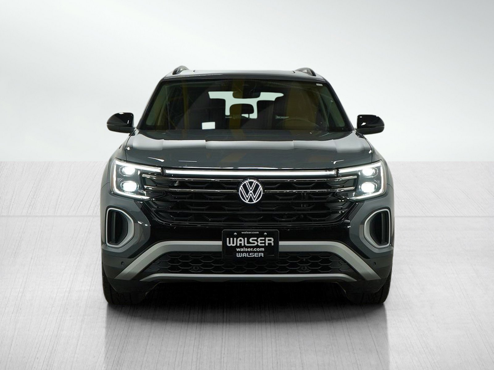2024 Volkswagen Atlas Peak Edition SE Technology photo 8