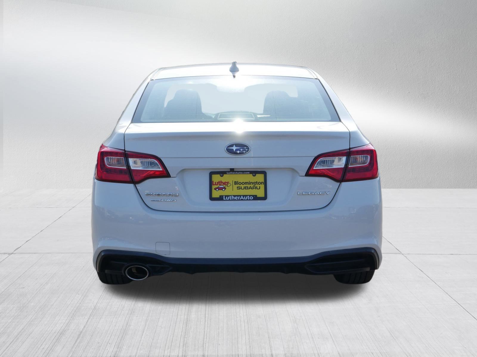 2018 Subaru Legacy Premium photo 4