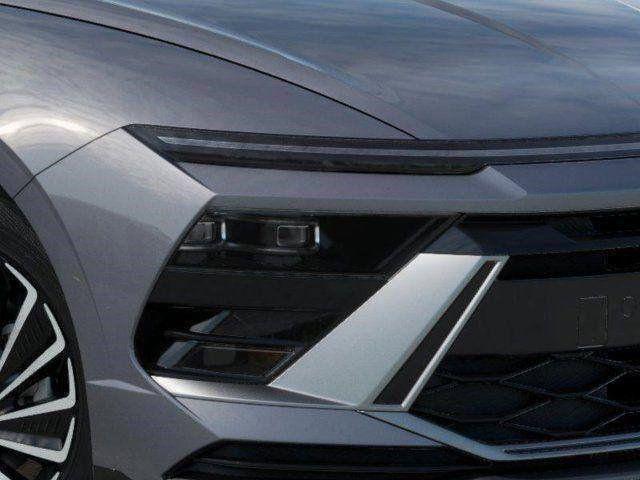 2025 Hyundai Sonata Hybrid SEL photo 9