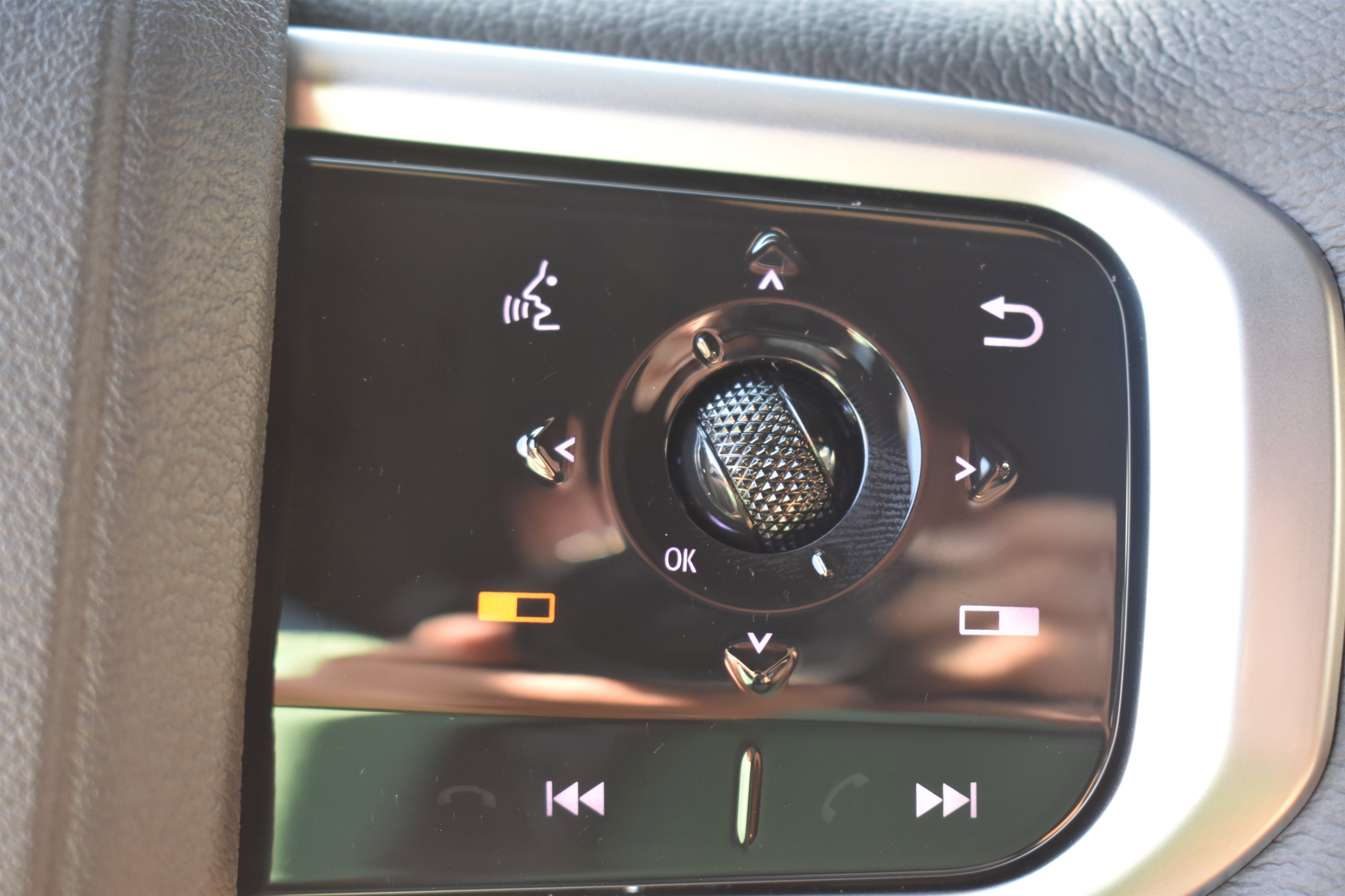 2026 Nissan Armada SL photo 11